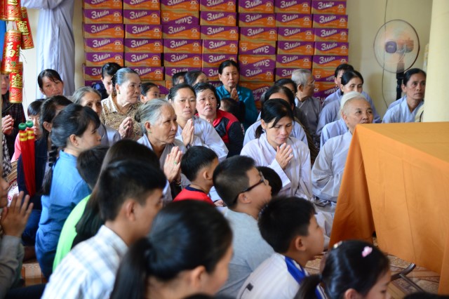 Quỹ Đạo Phật Ngày Nay: Trao tặng Quà Tết Yêu Thương  tại Gò Công (C66)