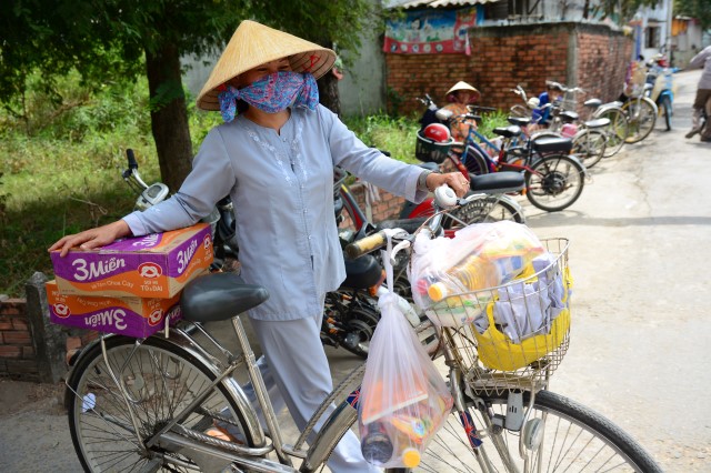 Quỹ Đạo Phật Ngày Nay: Trao tặng Quà Tết Yêu Thương  tại Gò Công (C66)