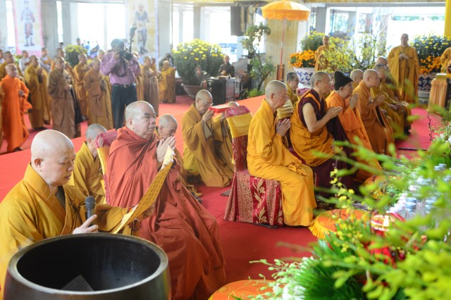 TP. HCM: Trang nghiêm pháp hội Dược Sư – Tiêu tai diên thọ tại Việt Nam Quốc Tự
