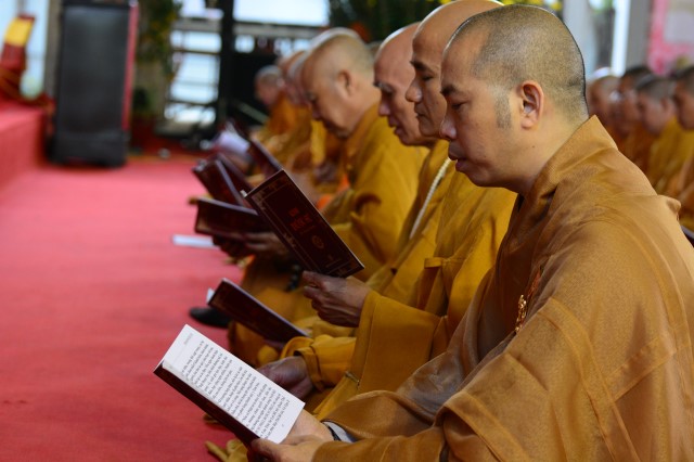 TP. HCM: Trang nghiêm pháp hội Dược Sư – Tiêu tai diên thọ tại Việt Nam Quốc Tự