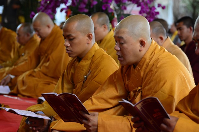TP. HCM: Trang nghiêm pháp hội Dược Sư – Tiêu tai diên thọ tại Việt Nam Quốc Tự
