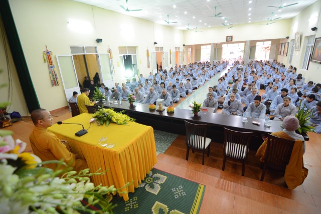 Hải Phòng: TT. Thích Nhật Từ thuyết giảng cho hơn 600 Phật tử tại chùa Hào Quang