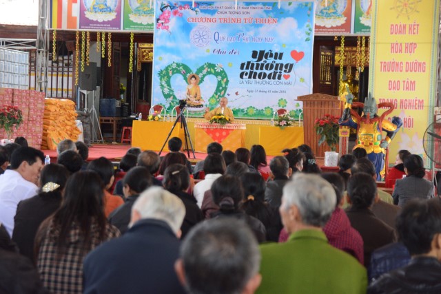 Quỹ Đạo Phật Ngày Nay: Trao tặng quà tết tại Hà Tĩnh và Thanh Hóa