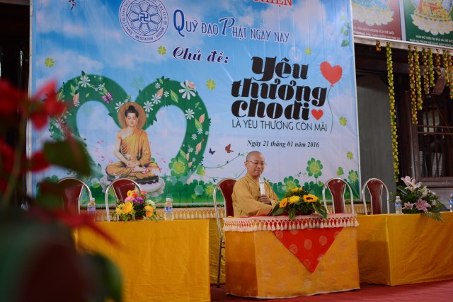 Quỹ Đạo Phật Ngày Nay: Trao tặng quà tết tại Hà Tĩnh và Thanh Hóa