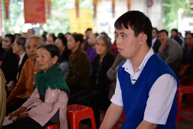Quỹ Đạo Phật Ngày Nay: Trao tặng quà tết tại Hà Tĩnh và Thanh Hóa