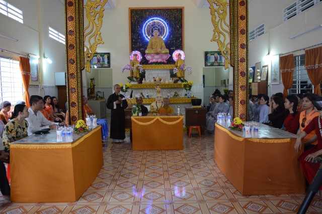 Quỹ Đạo Phật Ngày Nay: Khánh thành “Nhịp Cầu Yêu Thương 5” và trao tặng “Quà Tết Yêu Thương 2016” (C59)