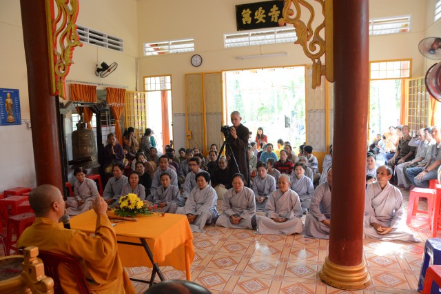 Quỹ Đạo Phật Ngày Nay: Khánh thành “Nhịp Cầu Yêu Thương 5” và trao tặng “Quà Tết Yêu Thương 2016” (C59)