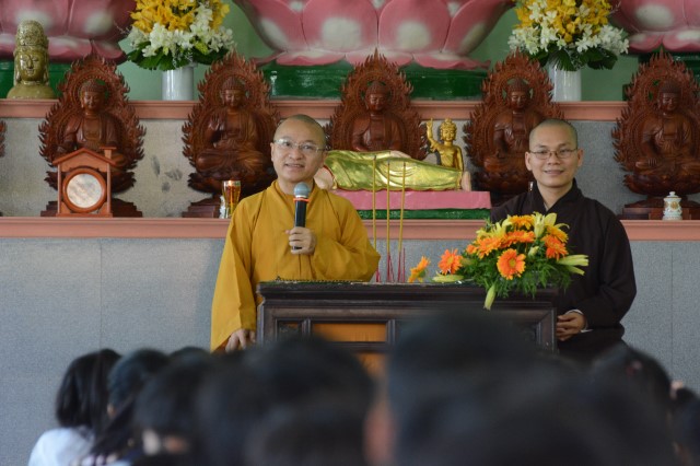 Quỹ Đạo Phật Ngày Nay: Khánh thành “Nhịp Cầu Yêu Thương 5” và trao tặng “Quà Tết Yêu Thương 2016” (C59)