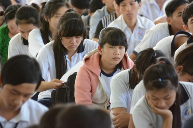 Quỹ Đạo Phật Ngày Nay: Khánh thành “Nhịp Cầu Yêu Thương 5” và trao tặng “Quà Tết Yêu Thương 2016” (C59)