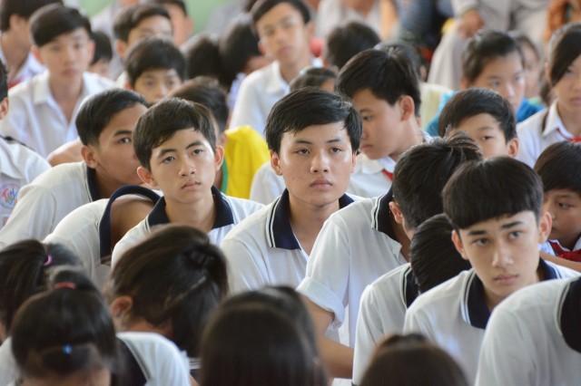 Quỹ Đạo Phật Ngày Nay: Khánh thành “Nhịp Cầu Yêu Thương 5” và trao tặng “Quà Tết Yêu Thương 2016” (C59)