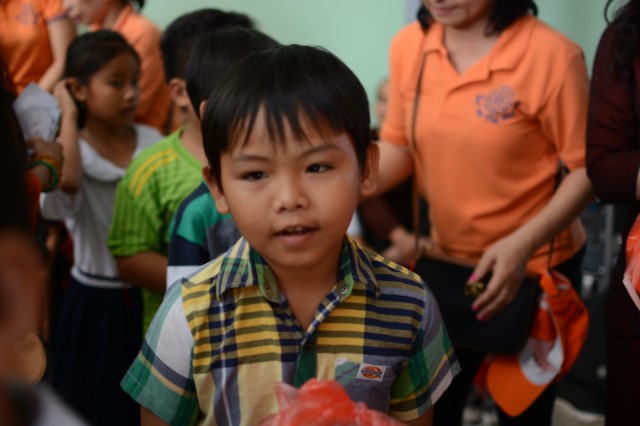 Quỹ Đạo Phật Ngày Nay: Khánh thành “Nhịp Cầu Yêu Thương 5” và trao tặng “Quà Tết Yêu Thương 2016” (C59)