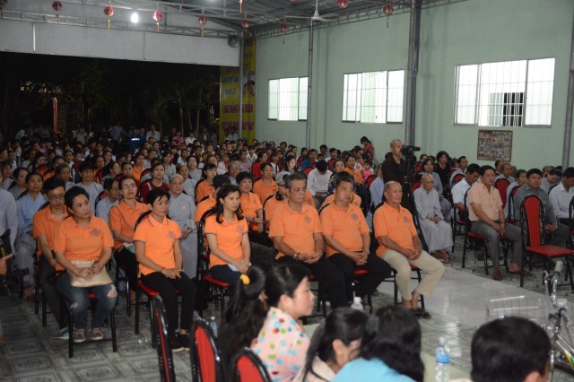 Quỹ Đạo Phật Ngày Nay: Khánh thành “Nhịp Cầu Yêu Thương 5” và trao tặng “Quà Tết Yêu Thương 2016” (C59)