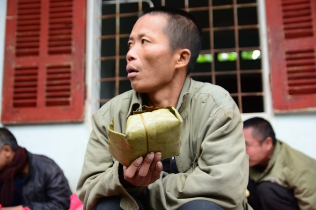 Quỹ Đạo Phật Ngày Nay: Trao tặng quà tết tại Hà Tĩnh và Thanh Hóa