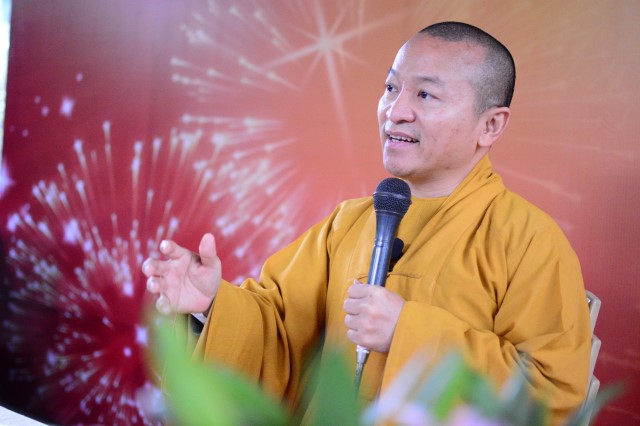 Quỹ Đạo Phật Ngày Nay: Trao tặng quà tết tại Hà Tĩnh và Thanh Hóa