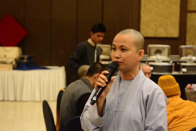 Quỹ Đạo Phật Ngày Nay cúng dường cho trên 126 Tăng Ni đang du học tại Ấn Độ