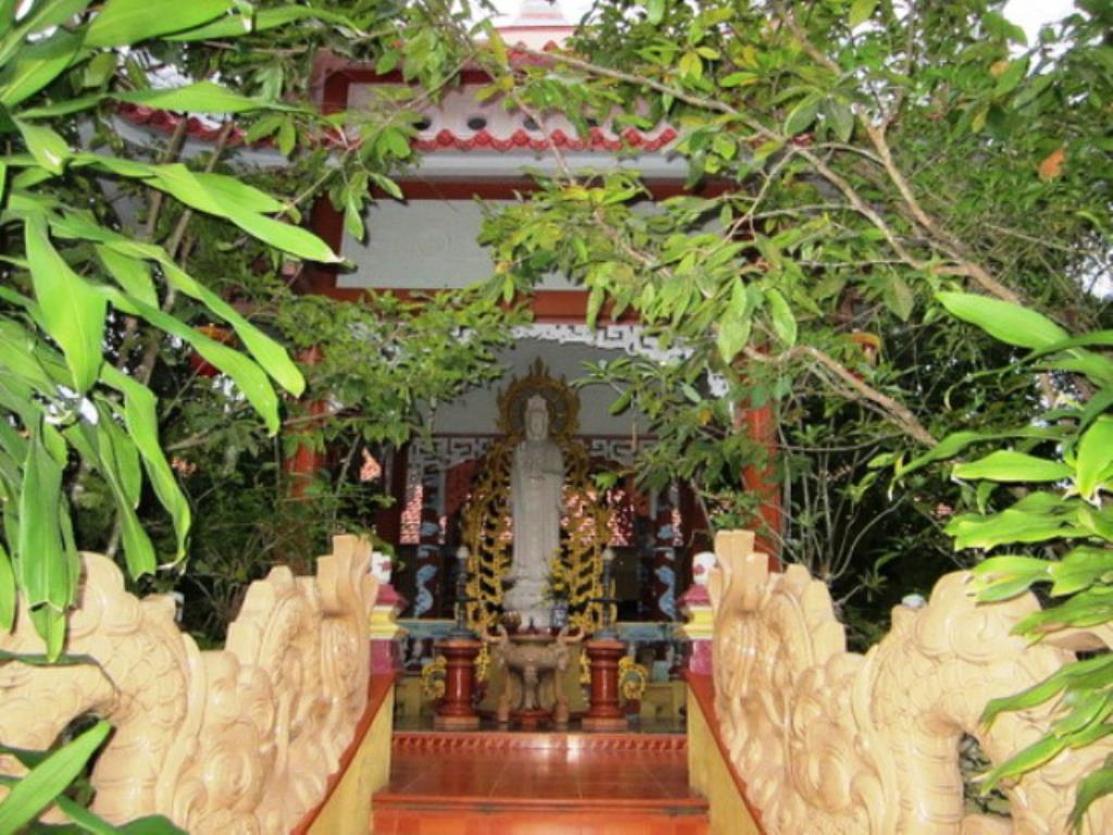 Ngày Xuân thăm Tổ đình Thiên Bửu