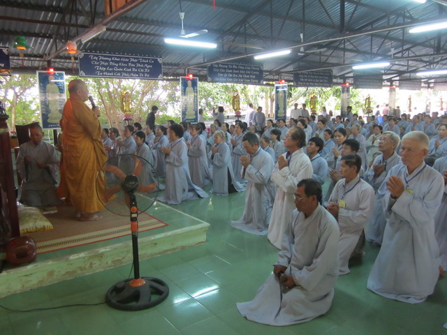 Khánh Hòa: Khóa tu niệm Phật đầu năm ở chùa Linh Sơn Pháp Ấn