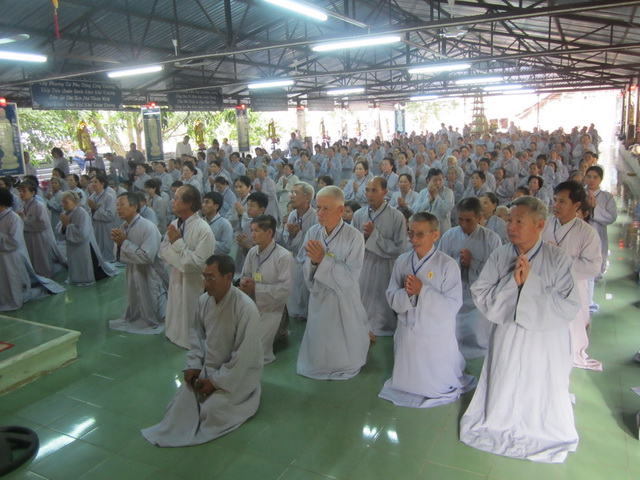 Khánh Hòa: Khóa tu niệm Phật đầu năm ở chùa Linh Sơn Pháp Ấn