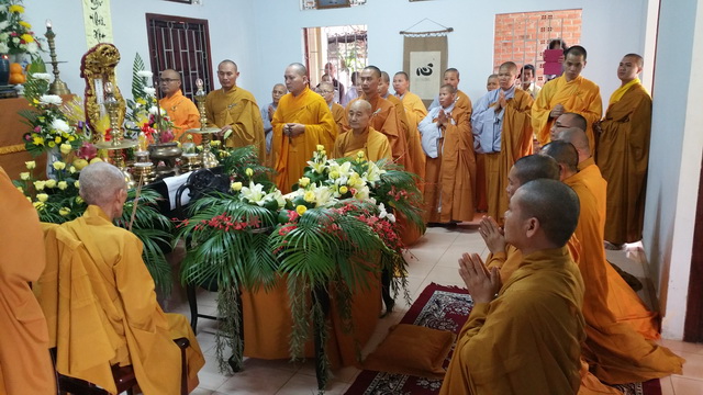 Bình yên đến – bình yên đi … (bài cảm niệm về cố Đại đức Thích Nhuận Châu)