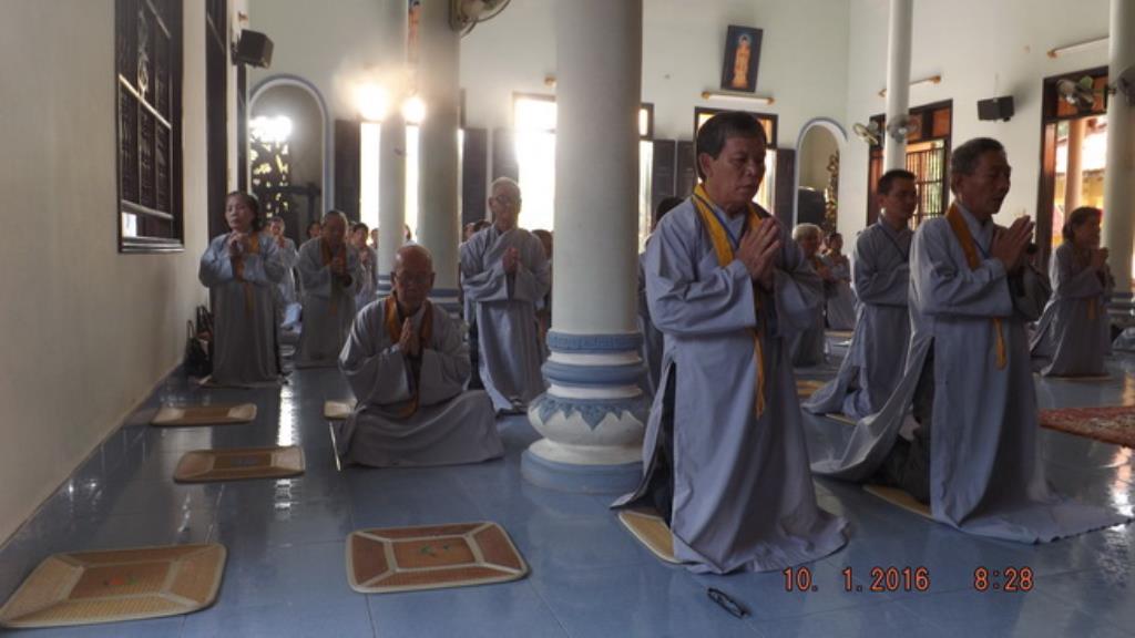 Đạo tràng Bát Quan Trai chùa Đức Hòa tổng kết cuối năm
