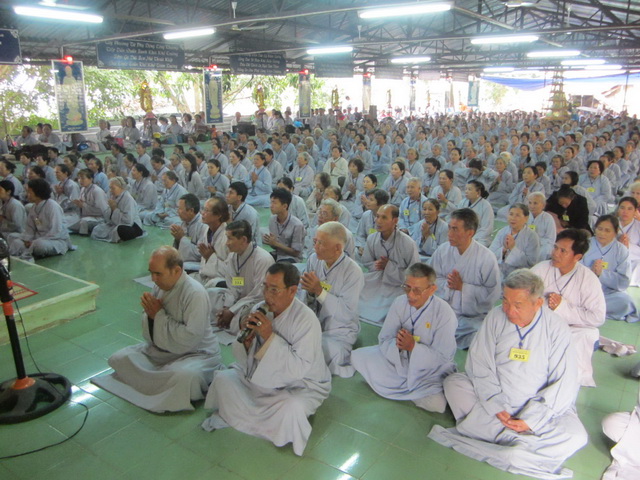 Khánh Hòa: Khóa tu niệm Phật đầu năm ở chùa Linh Sơn Pháp Ấn