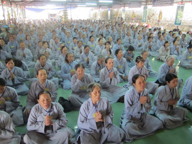 Khánh Hòa: Khóa tu niệm Phật đầu năm ở chùa Linh Sơn Pháp Ấn