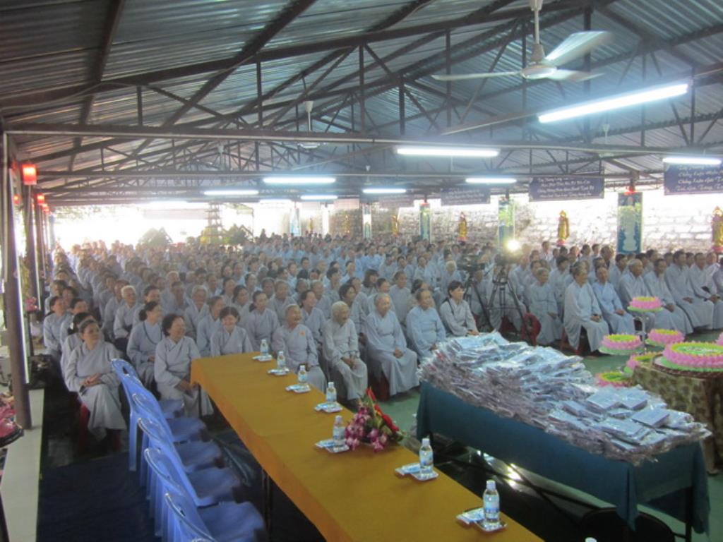 Đạo tràng niệm Phật chùa Linh Sơn Pháp Ấn kỉ niệm 15 năm thành lập