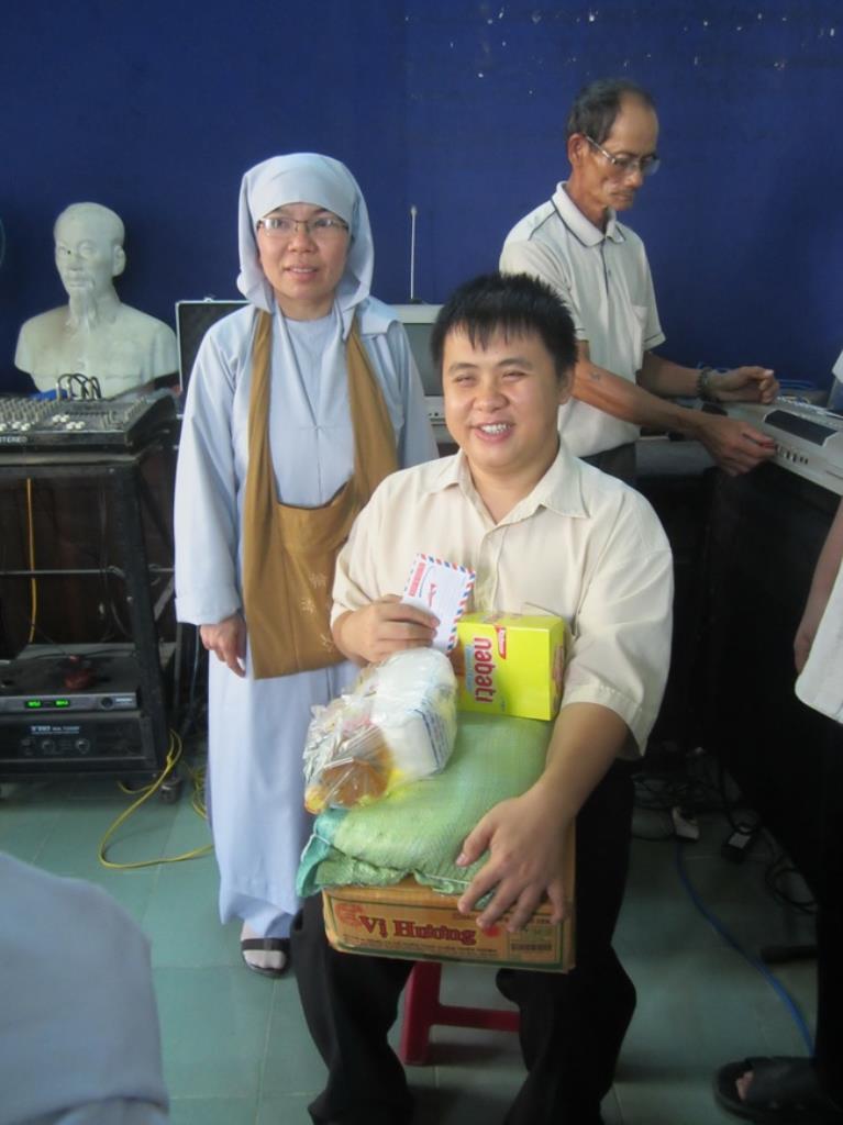 Hạnh phúc là sẻ chia