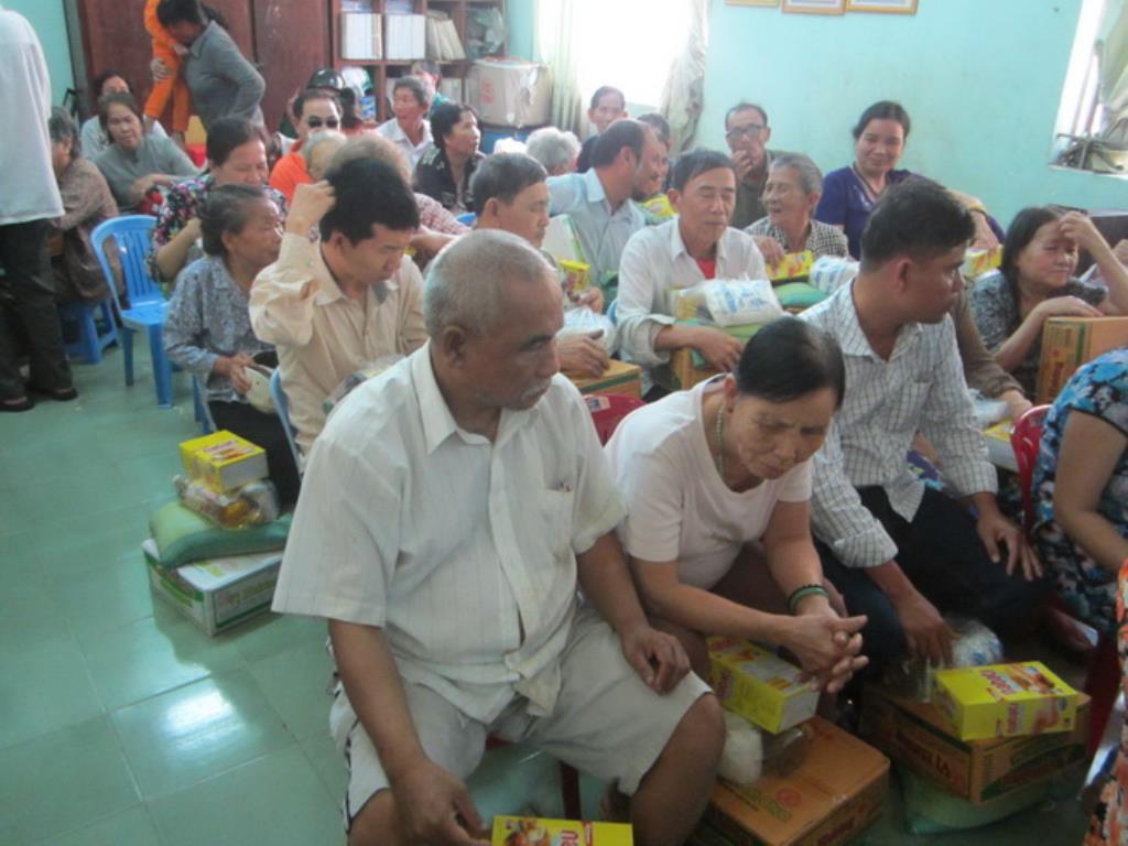 Hạnh phúc là sẻ chia