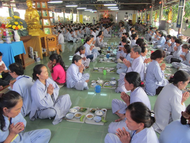Khánh Hòa: Khóa tu niệm Phật đầu năm ở chùa Linh Sơn Pháp Ấn