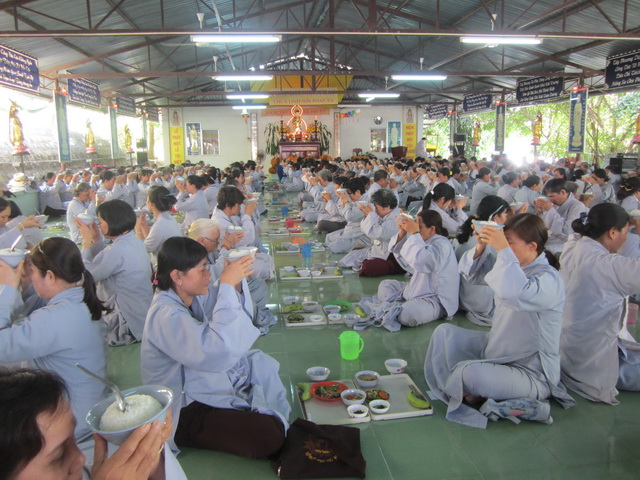 Khánh Hòa: Khóa tu niệm Phật đầu năm ở chùa Linh Sơn Pháp Ấn