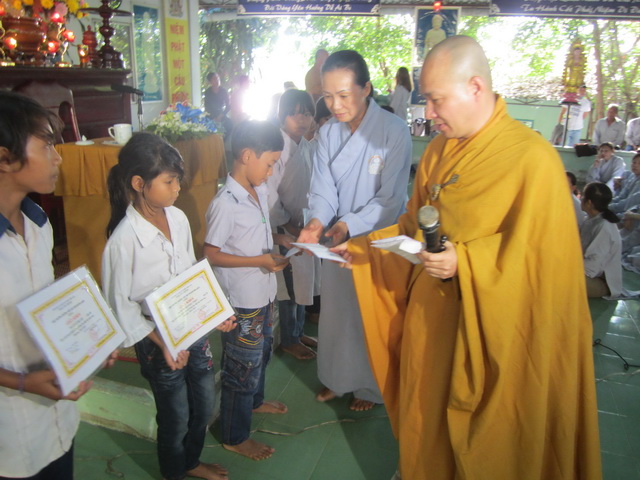Khánh Hòa: Khóa tu niệm Phật đầu năm ở chùa Linh Sơn Pháp Ấn