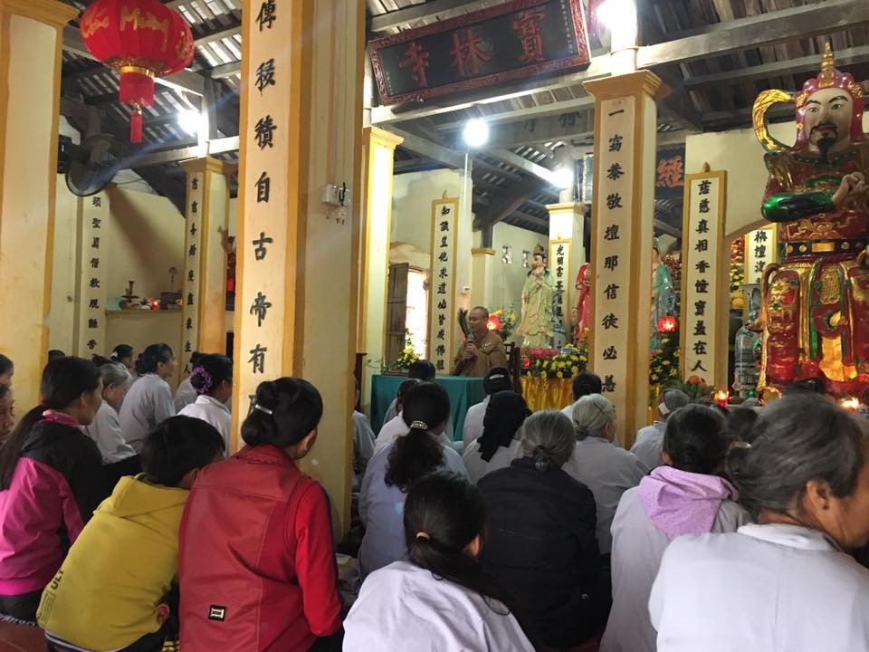 Hưng Yên: Chùa Bảo Lâm đêm hội hoa đăng  vía Bồ tát Quán Thế Âm