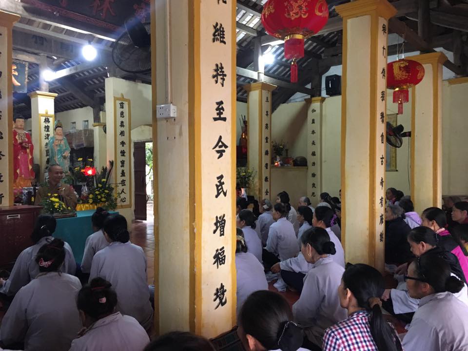 Hưng Yên: Chùa Bảo Lâm đêm hội hoa đăng  vía Bồ tát Quán Thế Âm