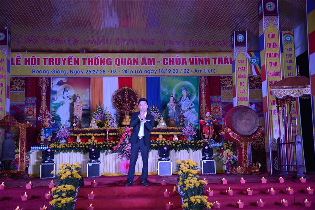 Thanh Hóa: Văn nghệ đêm hoa đăng vía Bồ Tát Quan Âm tại chùa Vĩnh Thái
