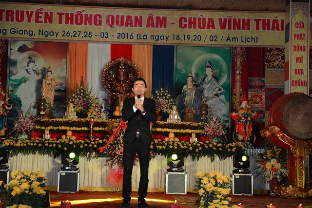 Thanh Hóa: Văn nghệ đêm hoa đăng vía Bồ Tát Quan Âm tại chùa Vĩnh Thái