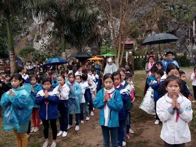 Thanh Hóa: Khai mạc lễ hội Quan Âm chùa Linh Ứng