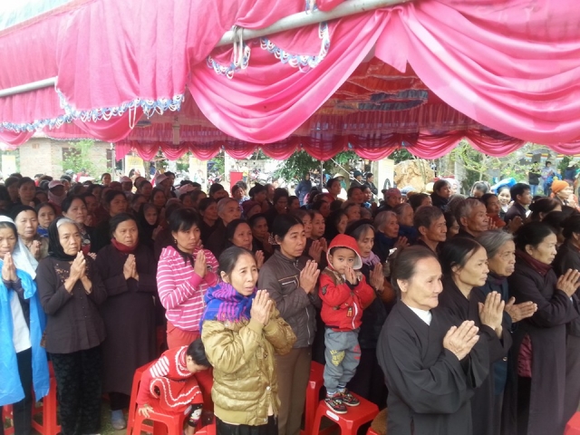 Thanh Hóa: Khai mạc lễ hội Quan Âm chùa Linh Ứng