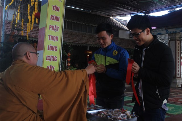 Thanh Hóa: Ngày xuân trên chùa Ông Sư