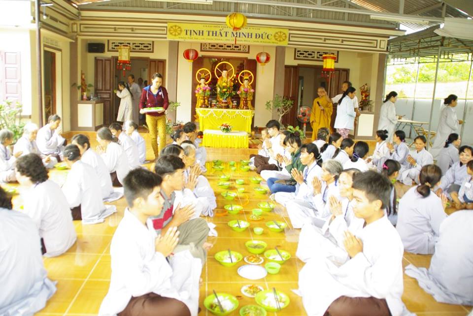 Khánh Hòa: Chùa Minh Đức Khóa tu “Một Ngày An Lạc” tổng kết năm 2015