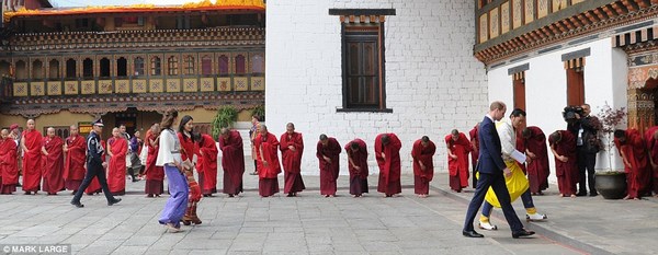 Chùm ảnh Hoàng tử Anh và Công nương đến thăm Vương quốc PG Bhutan
