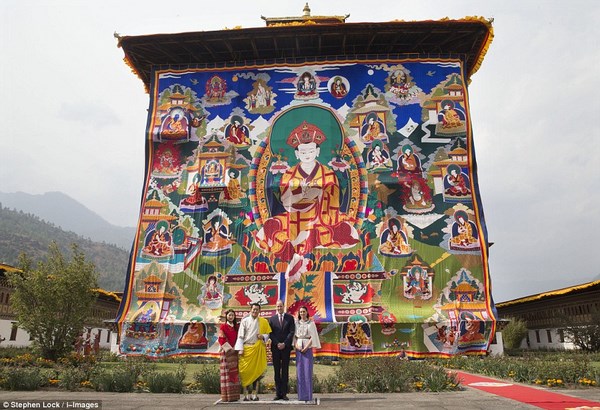 Chùm ảnh Hoàng tử Anh và Công nương đến thăm Vương quốc PG Bhutan