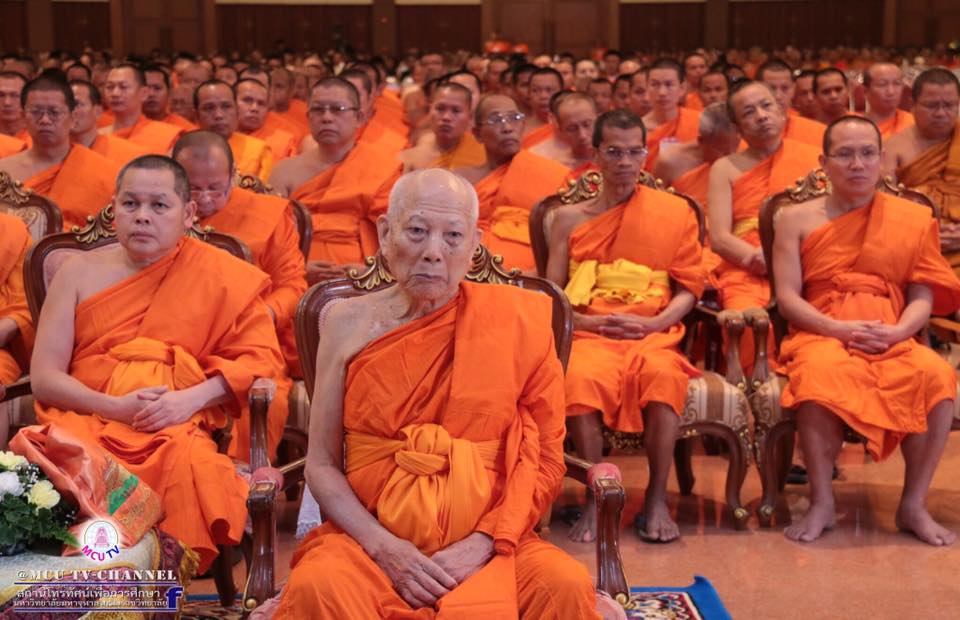 TT. Thích Nhật Từ nhận bằng tiến sĩ danh dự của trường đại học Mahachulalongkorn - Thái Lan