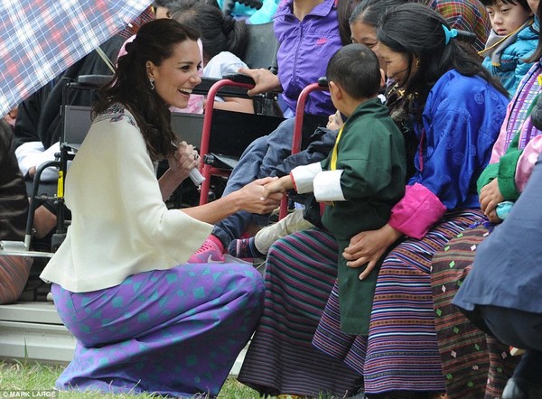 Chùm ảnh Hoàng tử Anh và Công nương đến thăm Vương quốc PG Bhutan