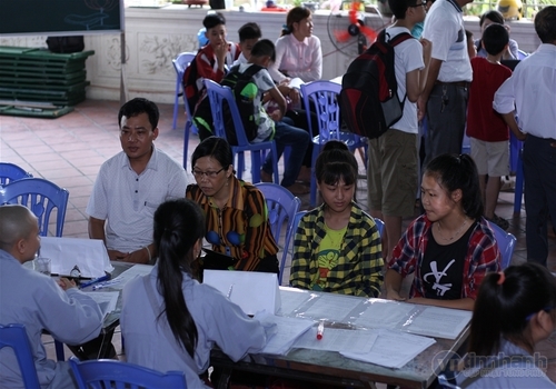 Hải Phòng: 150 em học sinh nô nức ngày khai giảng khóa học hè đạo đức