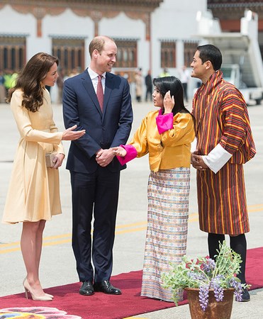 Bhutan: Chùm ảnh lễ Khai tâm đặt tên Hoàng tử theo nghi thức Phật Giáo