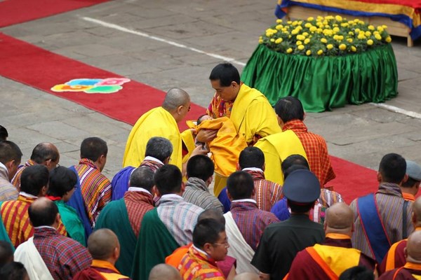 Bhutan: Chùm ảnh lễ Khai tâm đặt tên Hoàng tử theo nghi thức Phật Giáo