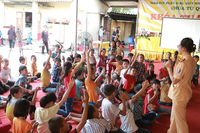 Thái Nguyên bế mạc khóa tu &quot;Hương Từ Bi &quot; chùa Từ Quang