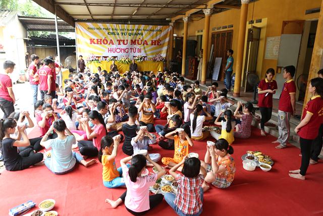 Thái Nguyên: Khai mạc khóa tu mùa hè “Hương Từ Bi” tại chùa Từ Quang