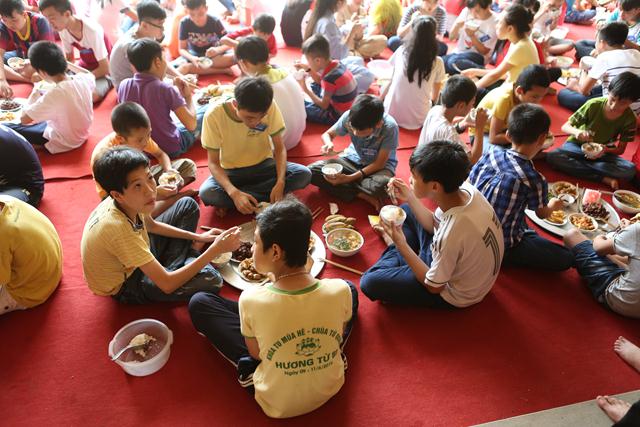 Thái Nguyên: Khai mạc khóa tu mùa hè “Hương Từ Bi” tại chùa Từ Quang